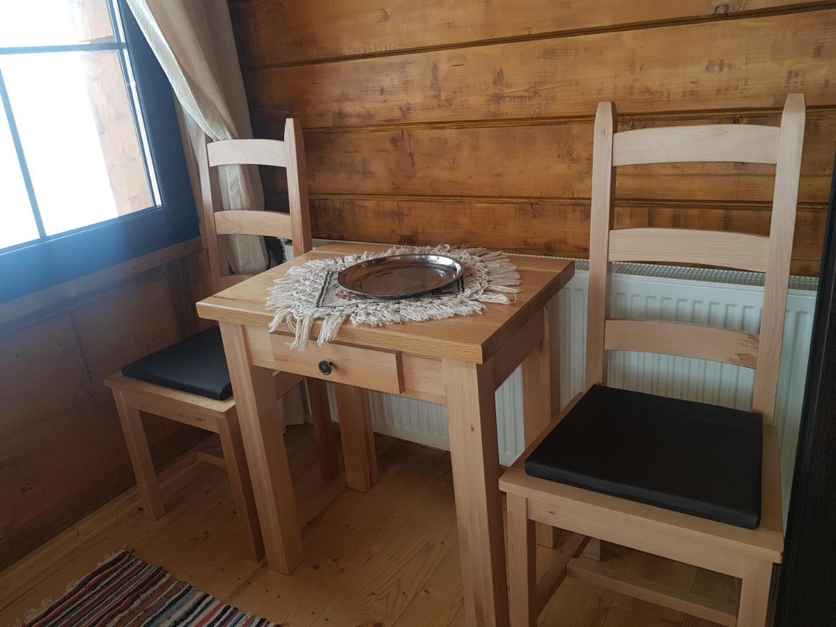 Tulean Cabin Săcel Exteriör bild